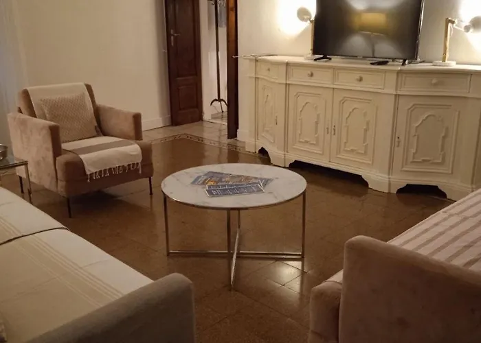 Grandmas 5 Terre Semesterbostad *