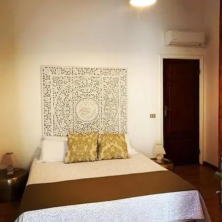 Grandmas 5 Terre Nyaraló *